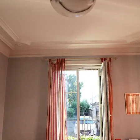 Le Cosy De La Gare Apartment *