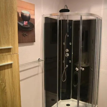 Le Cosy De La Gare Apartment *